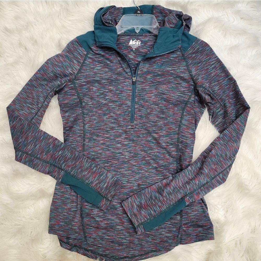 REI multicolored 1/2 zip hoodie pullover